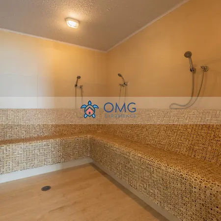 Apartamento Cb727 | Frente Al Mar Con Piscina Y Balcón Privado